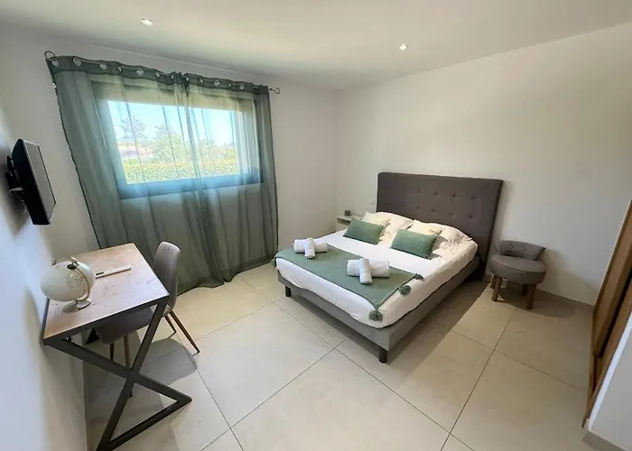 - Porto-vecchio - Piscine Privee Porto-Vecchio (Corsica)